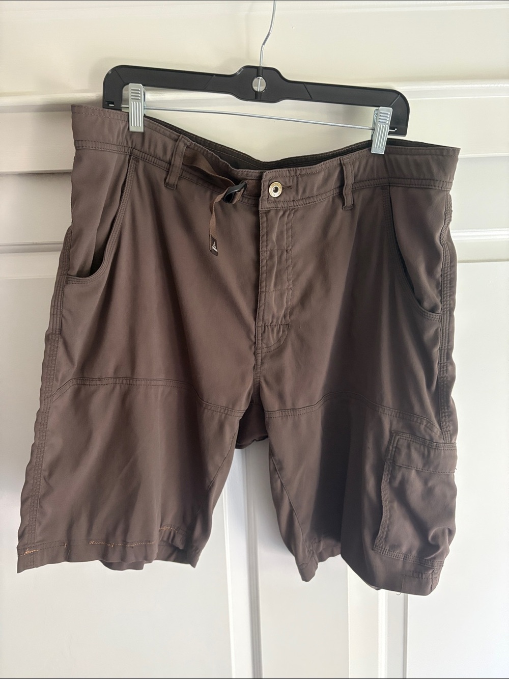 Prana Brown Cargo Shorts with Multiple Pockets